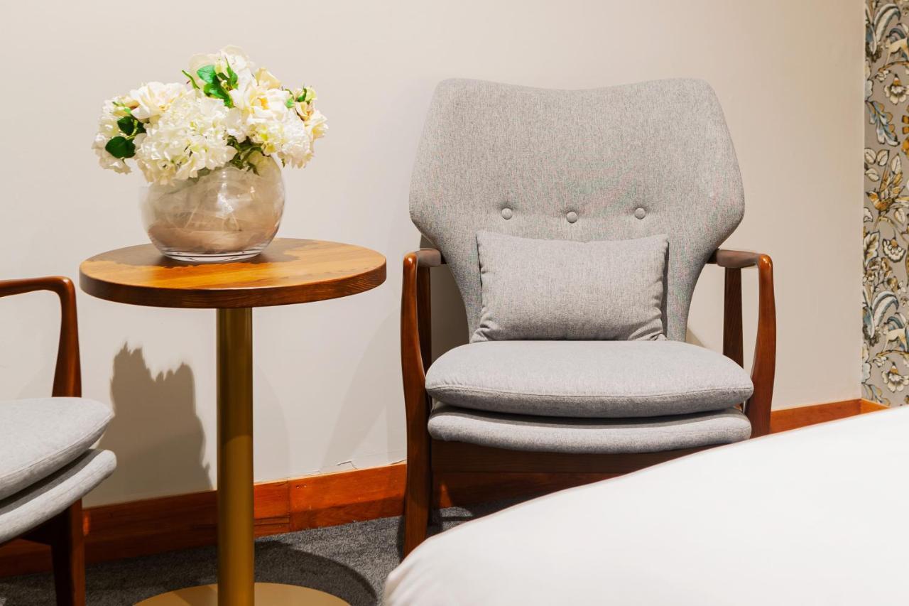 Wigram Hotel Christchurch Buitenkant foto