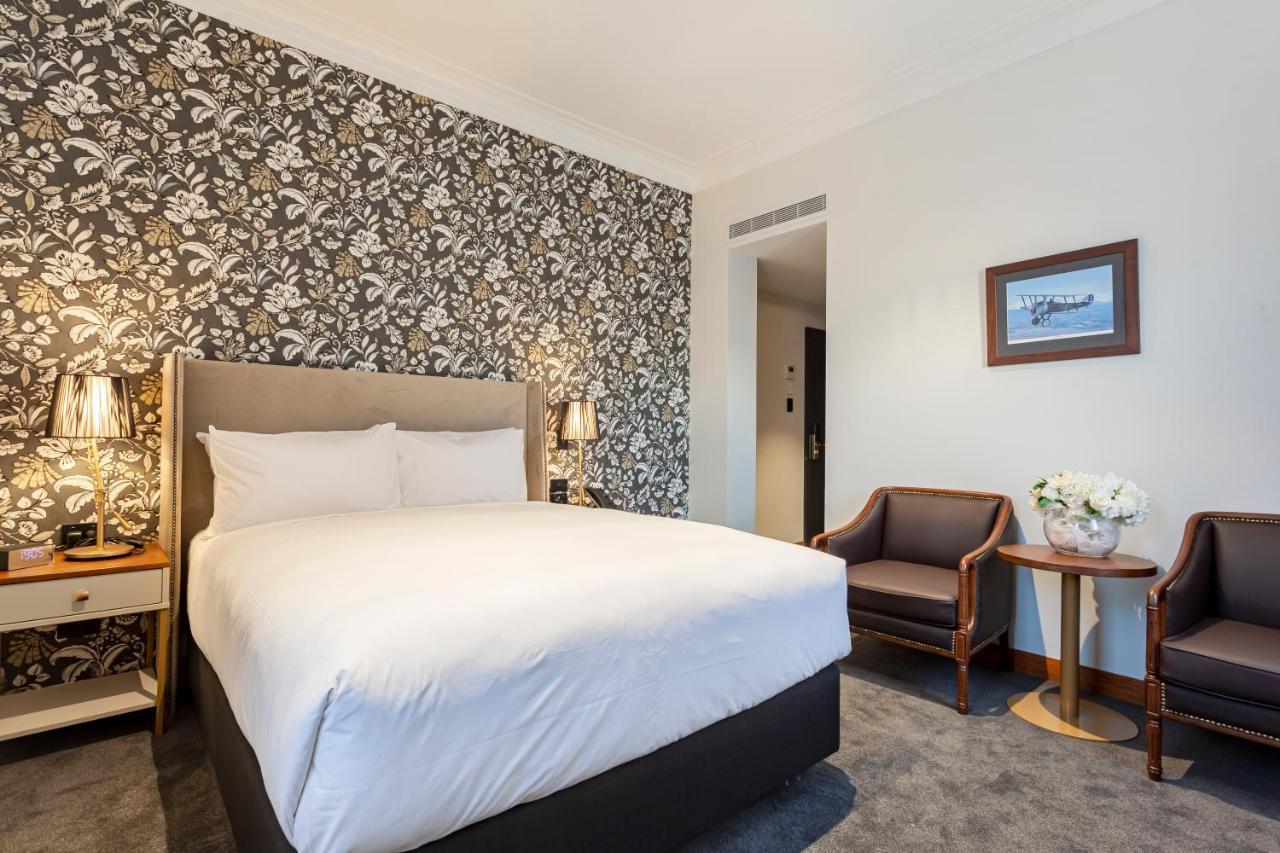 Wigram Hotel Christchurch Buitenkant foto