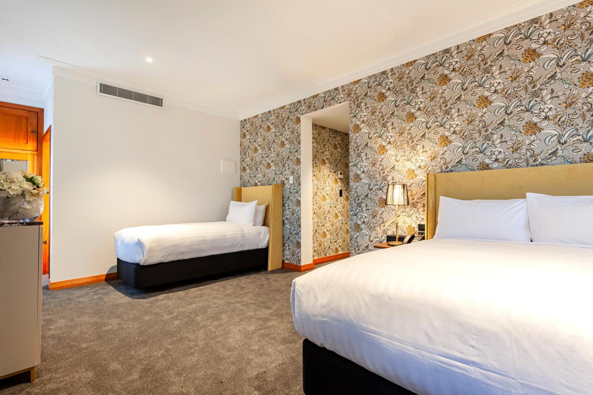 Wigram Hotel Christchurch Buitenkant foto