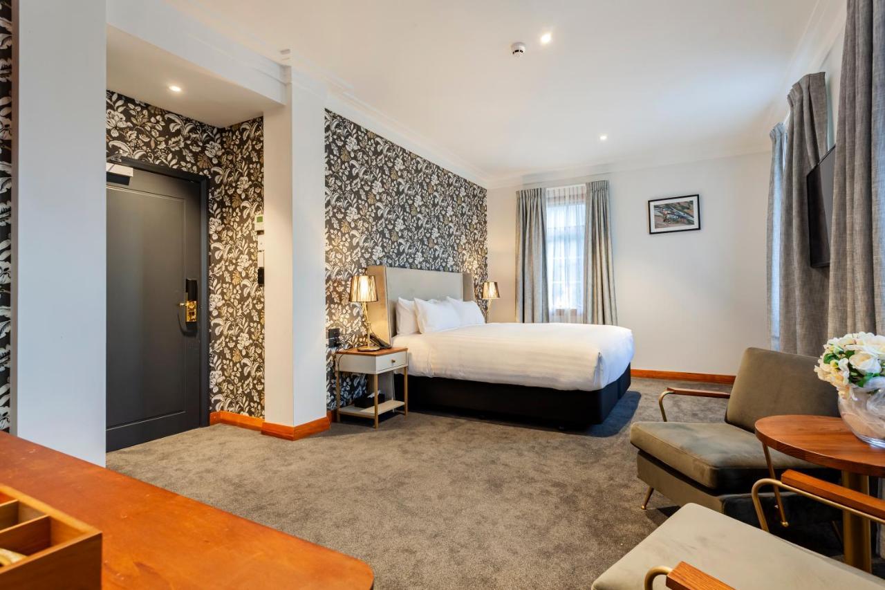 Wigram Hotel Christchurch Buitenkant foto